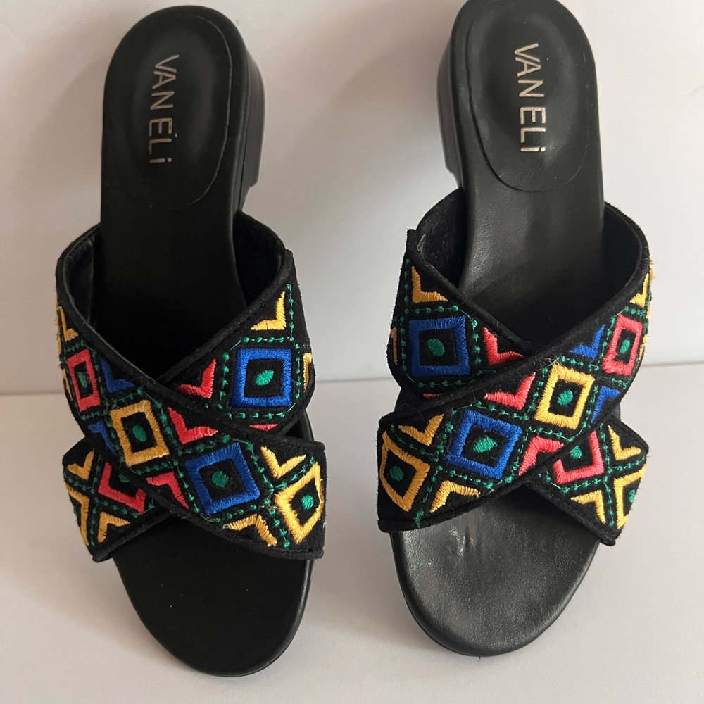 Vaneli Black Sandals with Vibrant Geometric Design Sz 4 1/2 M
